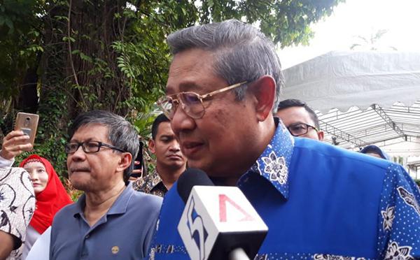 SBY Mencoblos Bersama Puluhan Ribu WNI di KBRI Singapura