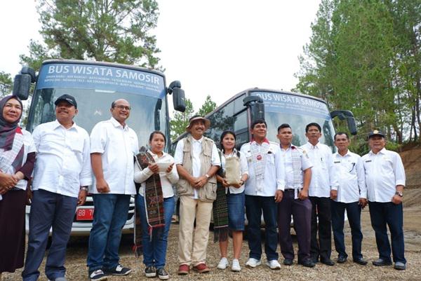 Sekarang, Keliling Kawasan Wisata Pulau Samosir Cukup Bayar 100 Ribu