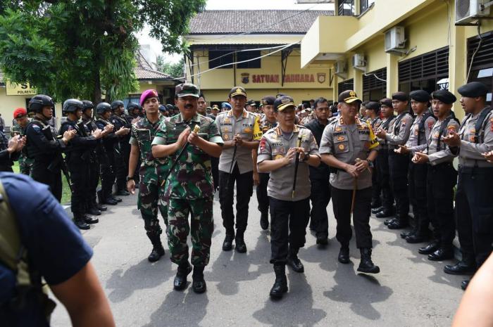 Panglima TNI Kunjungi Markas Polresta dan Kodim 0735 di Surakarta