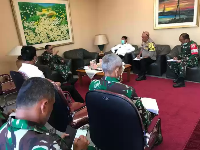 Pangkogasgabpad Pimpin Rapat evaluasi dan kesiapan operasional RS Khusus Pulau Galang Batam