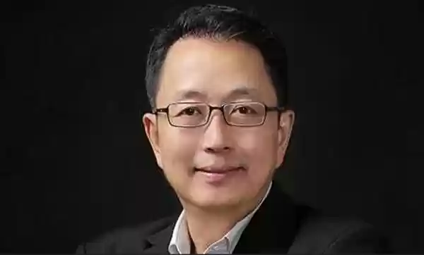 Tung Desem Waringin Tetap Happy Walau Positif Corona