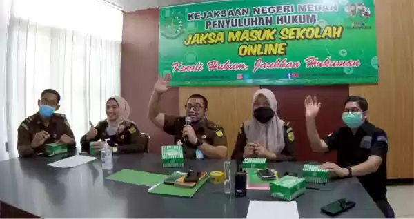 Kejari Medan Ajak Generasi Milenial Kenali Hukum Lewat JMS Daring