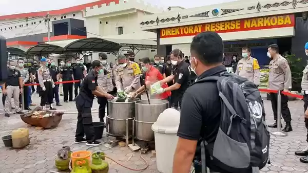 Polda Sumut Musnahkan Barang Bukti Narkoda Dalam Jumlah Besar