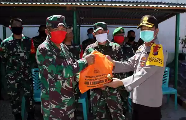 Bersama Dandim, Kapolres Sergai Serahkan Bantuan Sembako Kepada Babinsa Dan Bhabinkamtibmas