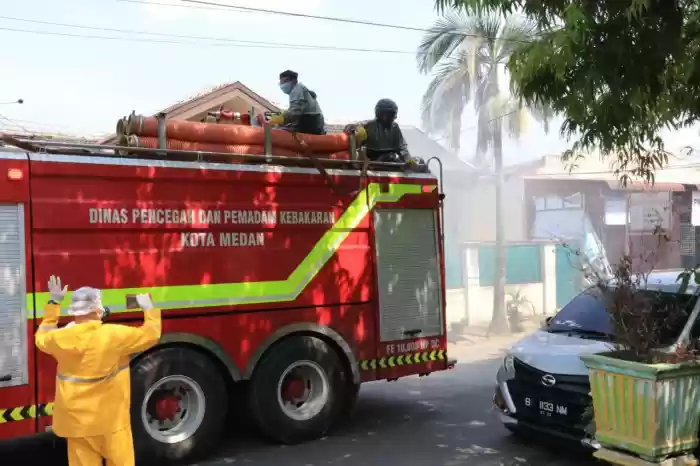 9 Kelurahan di Kecamatan Medan Tuntungan Disemprot Disinfektan