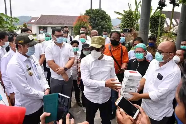 Tinjau RSUD Tarutung, Gubsu Minta Pasien Sakit Berat Segera Dikirim ke Medan