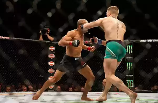 Wabah virus Corona Mempengaruhi Ajang Olahraga UFC. Awalnya, UFC 249 