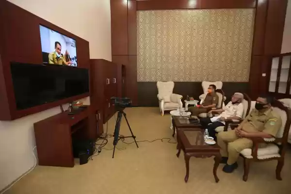 Gubernur Sambangi Kepala Daerah Se Sumut Melalui Vidcon