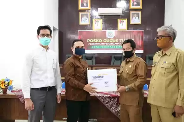 Posko GTPP Covid 19 Siantar  Terima Donasi Masker dari Bank Mandiri 