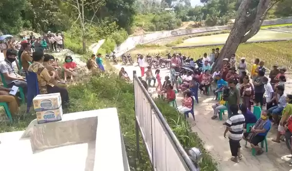 Kunjungi Desa Hutagaol Peatalun, Kabid PKH Dinsos Pemkab Toba Jelaskan Syarat Penerima Program