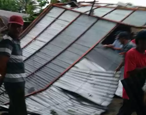 Seratusan Rumah di Patumbak Rusak Diterjang Puting Beliung