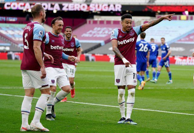West Ham Bungkam Leicester City