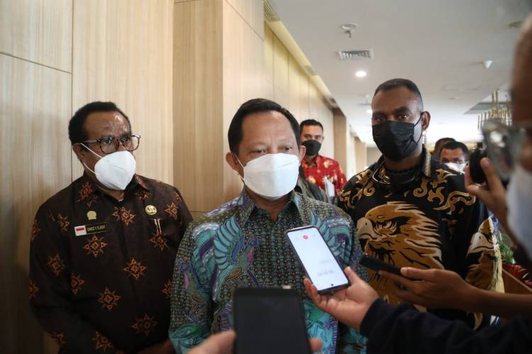 Mendagri Beri Teguran Keras kepada Gubernur Papua