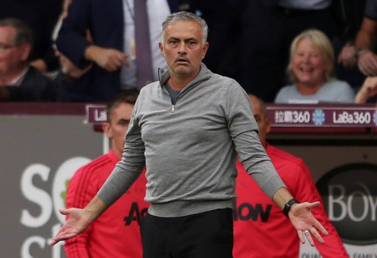 Jelang Laga Everton vs Tottenham, Jose Mourinho : Harry Kane Ujung Tombak