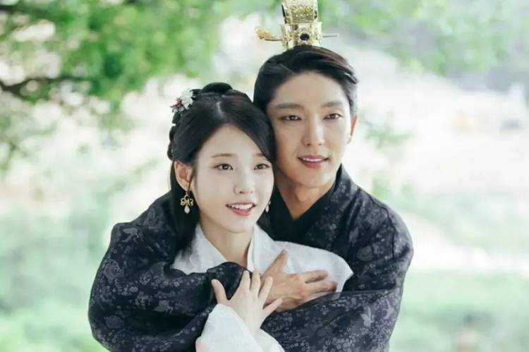 Tak Rilis, Lee Joon Gi & IU Beberkan Adegan Final