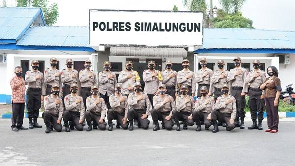 Kapolres Simalungun Berangkatkan 19 Siswa Diktuba Polri AK-44  dan Umumkan Hasil RIKMIN Penerimaan Polri
