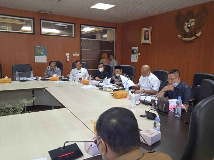 Jual Beli Lapak di 'The Kitchen Of Asia' Dibongkar di Pansus LKPJ