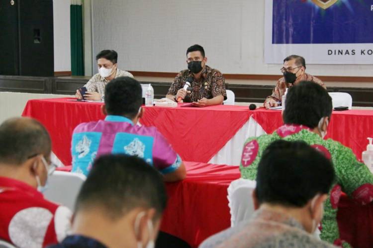 Wali Kota Medan Memimpin Rapat Pelaksanaan PPKM di Kota Medan
