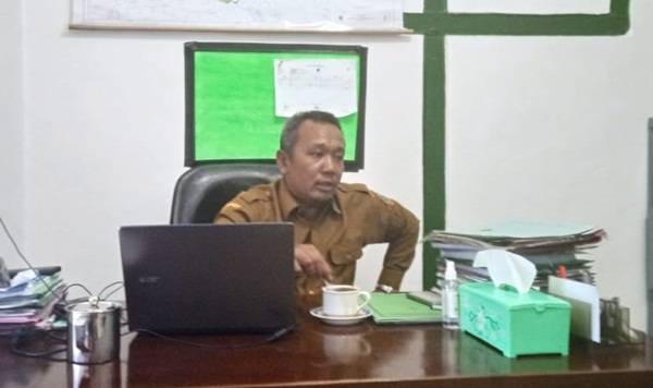 Dinas Kehutanan KPH-IV Balige Tinjau  Lokasi Area Pengambilan  Batu Belah