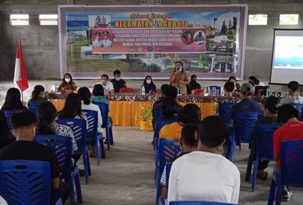 Gandeng IAKN, Dinsos Toba Sosialisasikan Program Keluarga Pra Sejahtera.kepada Pelajar