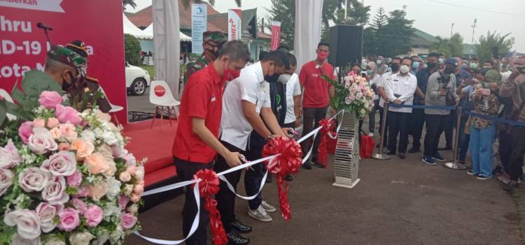 Wali kota Medan Buka Secara Resmi Drive Thru Vaksinasi di Lanud Soewondo