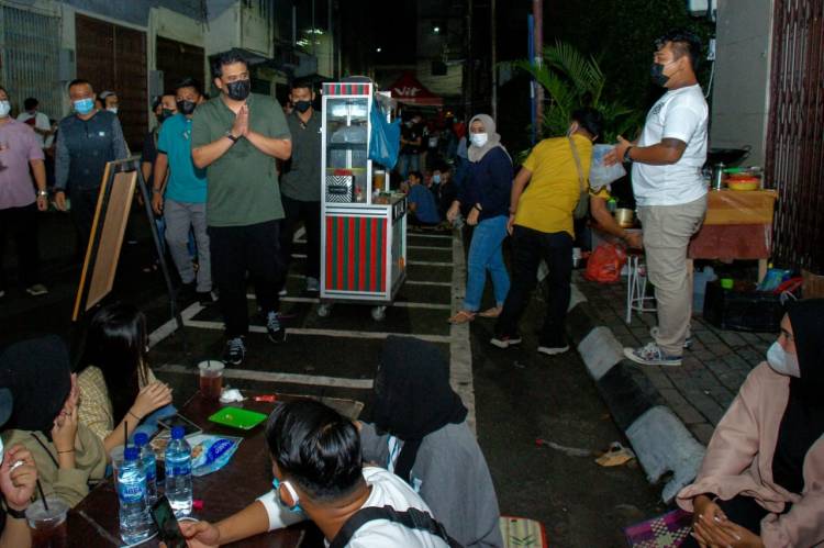 Bobby Nasution Turun Langsung Pastikan Prokes Kesawan City Walk