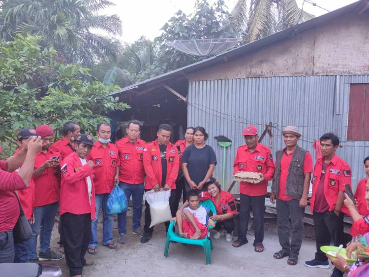 PBB Sumatera Utara di Kelurahan Tanjung Pinggir Peduli Warga Kurang Mampu