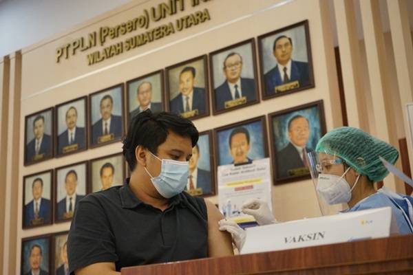 570 Orang Pegawai PLN Regional Sumut Suntik Vaksinasi Covid 19