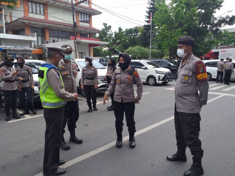 Cegah Penularan Covid-19, Polsek Patumbak Terus Gelar Ops Yustisi PPKM Mikro Dan Bagikan Masker