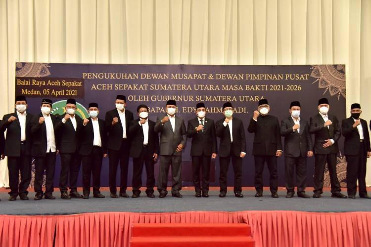 H Mukhtar Dikukuhkan Gubsu jadi Ketum DPP Aceh Sepakat, Ini Susunan Kepengurusannya