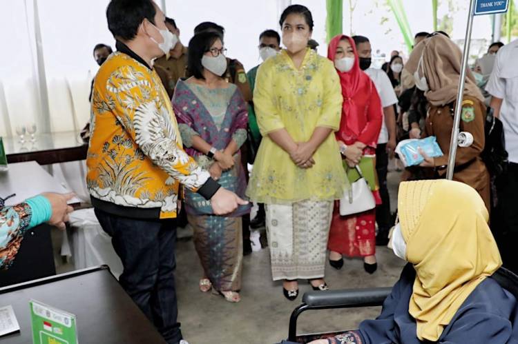 Ketua TP PKK Kota Medan Hadiri Pelaksanaan Vaksinasi Lansia yang Digelar TP PKK Provinsi Sumut