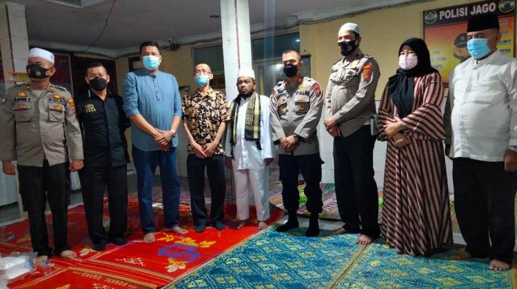 Polsek Percut Sei Tuan Gelar Buka Puasa Bersama Dengan Pers dan Para Tahanan