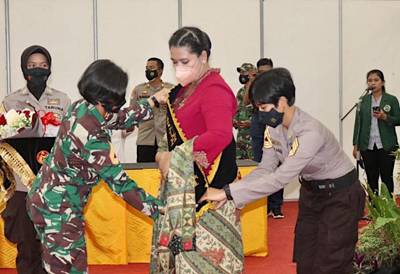 Ketua TP PKK Medan Dikukuhkan Jadi Ibu Asuh Satuan Latihan IV Kijang