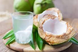 Berkhasiat Menyehatkan Tubuh, Ini 5 Kandungan Air Kelapa