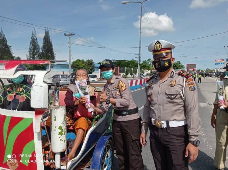 Satlantas Polres Simalungun Bersama Taruna Taruni Latsitardanus Gelar Ops Keselamatan Toba