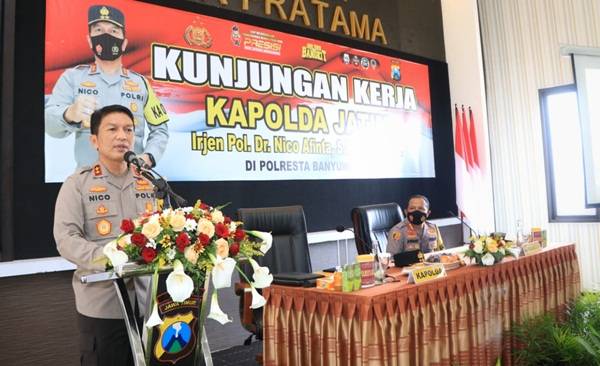 Kapolresta Banyuwangi Sabet Dua Penghargaan Dari Kapolda Jatim