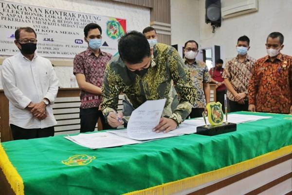 Bobby Menargetkan Permasalahan Jalan Di Kota Medan Selesai Dalam Dua Tahun