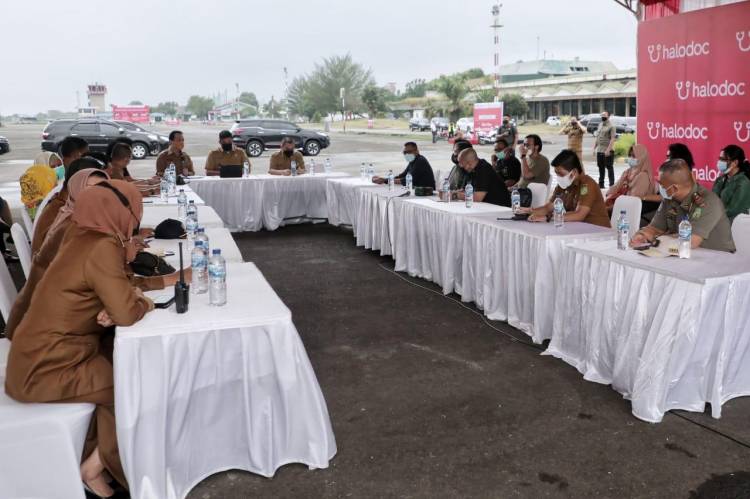 Wali Kota Medan Tinjau Persiapan Akhir Pelaksanaan Vaksinasi Drive Thru