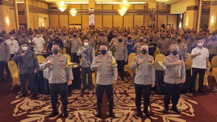 Irjen Pol Nico Afinta Mencanangkan Binmas Reborn Presisi Semeru