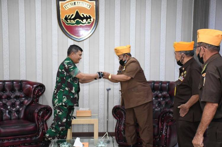 Pererat Silaturahmi, Mayjen TNI Achmad Daniel Chardin Terima Kunjungan Veteran