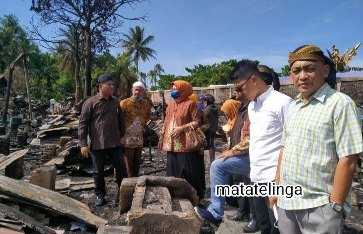 Kabareskrim Komjend Pol Agus Bersama DPD PKB Pujakesuma Asahan Bantu Korban Kebakaran
