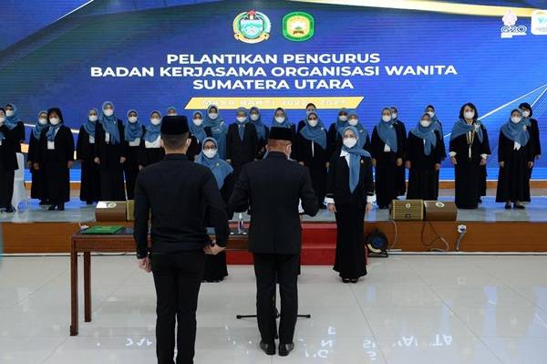 Lantik Pengurus BKOW Sumut, Edy Rahmayadi  Berpesan Tentang Pemberdayaan Perempuan
