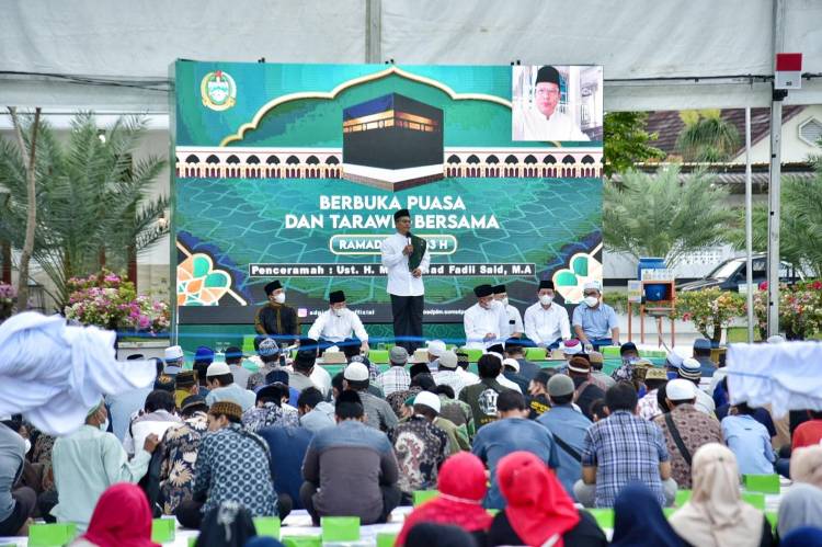 Berbuka Puasa Bersama Gubernur, Para Mualaf dan Marbot Masjid Berikan Apresiasi