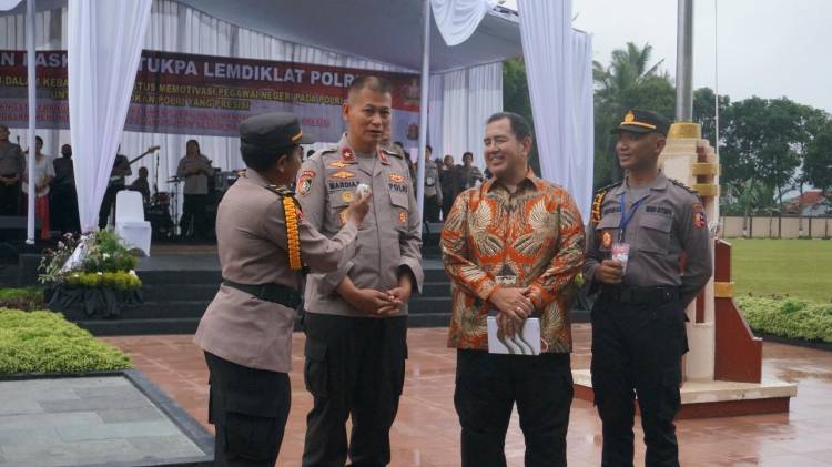 Bersama Pendeta Gilbert Lumoindong, Siswa Setukpa Polri Peringati KKR Paskah