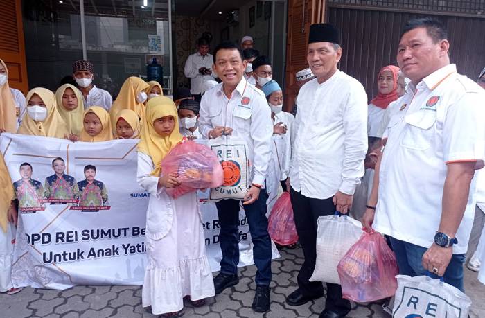 DPD REI Sumut Berbagi Berkah Dengan Anak Yatim dan Kaum Dhuafa