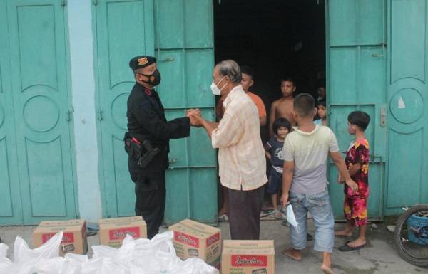 Batalyon A Brimob Sumut Berbagi Kasih ke Panti Asuhan