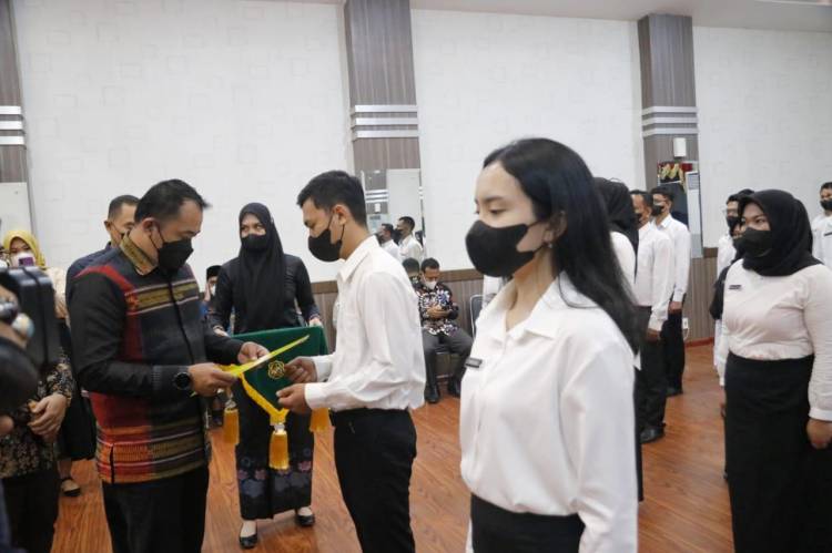 Suasa Bahagia dan Syukur Terpancar dari Wajah Para CPNS Saat Pemko Medan Serahkan 196 SK CPNS Formasi 2021