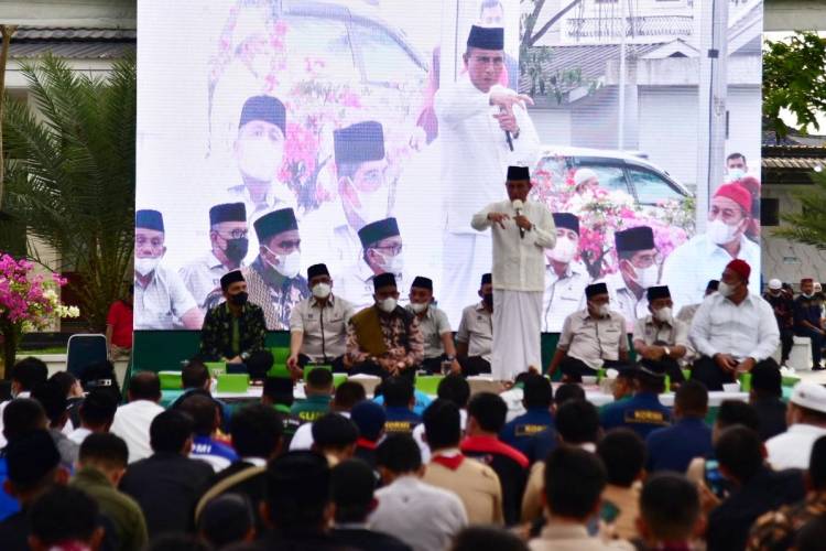 Ramadhan Ke-18 Gubernur Sumut Bukber Bersama Buruh, Edy Ajak Berdoa Agar THR Segera Cair