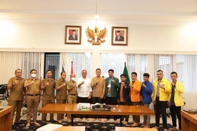 Wagubsu Apresiasi Kepedulian dan Rasa Cinta BEM SI Sumut Terhadap Pembangunan Daerah