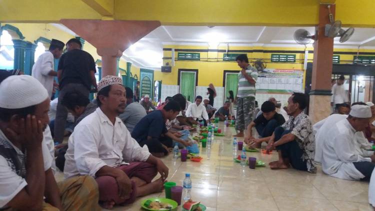 Setiap Bulan Ramadhan Masjid Jamiq Belawan Sidiakan Bubur Sop